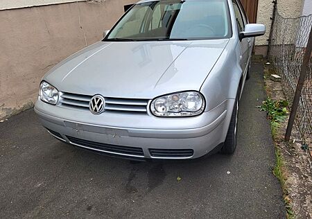 VW Golf Volkswagen 1.6 FSI