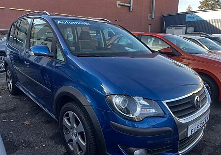 VW Touran Volkswagen CrossTouran