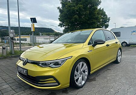 VW Golf Volkswagen VIII Lim. Style eTSI/KAMERA/NAVI/SHZ/LED/