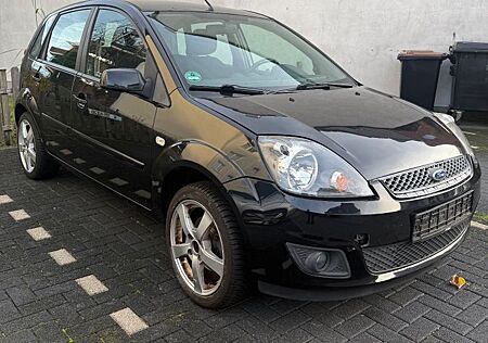 Ford Fiesta 1,3 Durateq 5-Türer