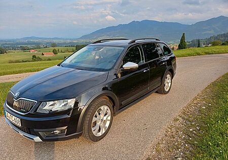 Skoda Octavia 2.0 TDI DSG 4x4 Scout Combi Scout