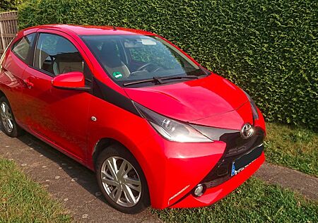 Toyota Aygo (X) Aygo (X) mit Rückfahrkamera und Klimaanlage