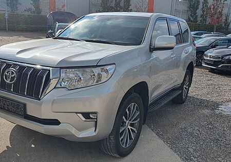 Toyota Land Cruiser , Navi,Kamera,7 Sitze,Keyless-Entry,