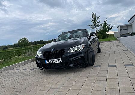 BMW M235i Cabrio Performance