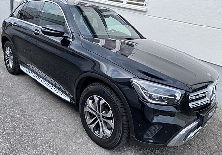 Mercedes-Benz GLC 220 d 4Matic Off-Road-Styling-Paket