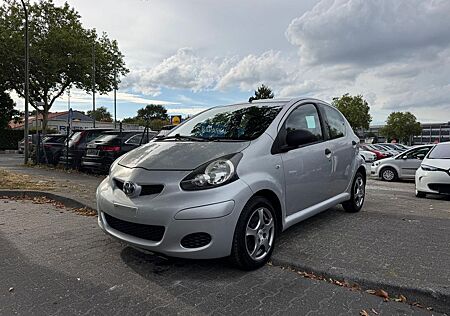Toyota Aygo (X) Aygo AYGO Basis