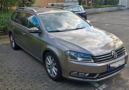VW Passat Volkswagen Variant 2.0 TDI Heghline,Alcantara,Navi