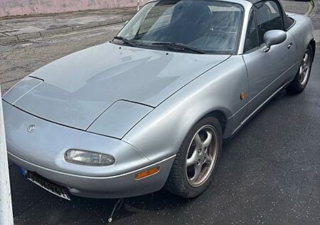 Mazda MX-5 1.6 -