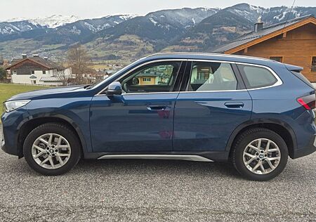 BMW X1 sDrive20i X-line, AHK, Pada