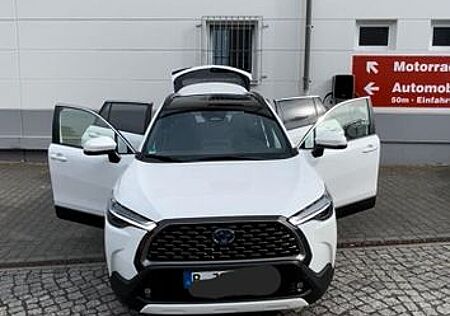 Toyota Corolla Cross 2.0-l-VVT-i Hybrid Team Deutsc...