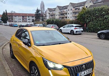 Peugeot 208 PureTech 100 Active Pack Active Pack