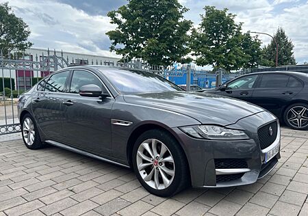 Jaguar XF *20d*British*Design*Edition*R-Sport*Pano*LED*