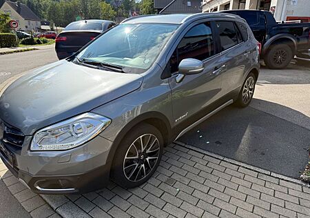 Suzuki SX4 S-Cross (SX4) S-Cross Klimaau.,SHZ,PDC,AHK,R.Kamera