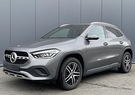 Mercedes-Benz GLA 200 D Business Line DISTRONIC BLIS CAM 18"