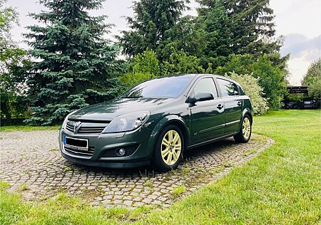 Opel Astra 1.7 CDTI COSMO "110 Jahre" 92kW VOLLAUSST.
