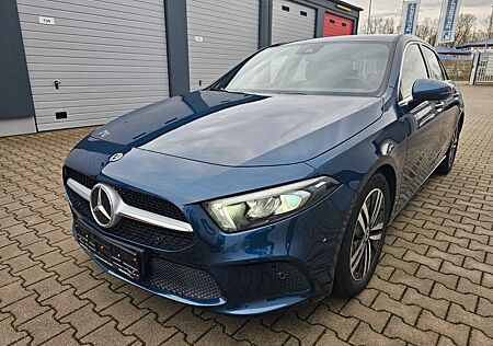 Mercedes-Benz A 180 PROGRESSIVE Rcam Keyless LED HIGT PERFORMA