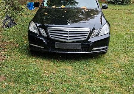 Mercedes-Benz E 200 CDI BlueEFFICIENCY -