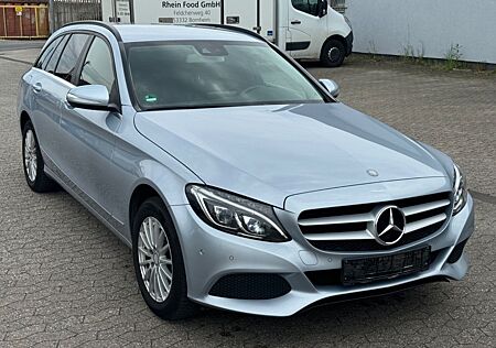 Mercedes-Benz C 180 AVANTGARDE LED - Navi - Tempomat - 2x PDC