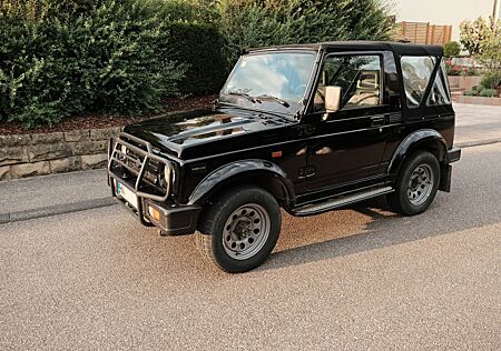 Suzuki SJ Samurai Deluxe Cabrio Deluxe