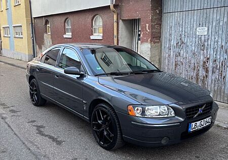 Volvo S60 2.5T AWD