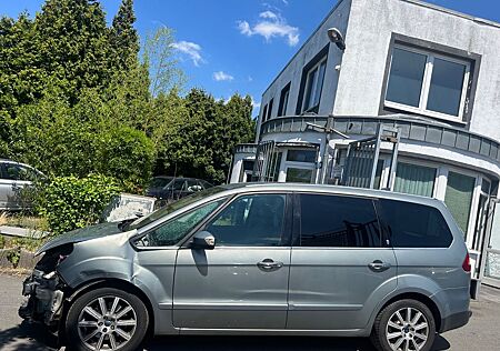 Ford Galaxy Ghia 7SITZER!!