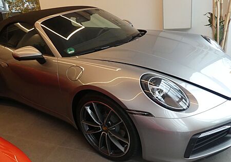 Porsche 911 Urmodell 911 Carrera 4