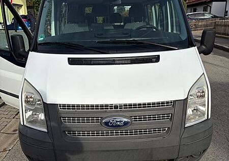 Ford Transit 9sitzer