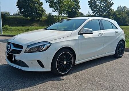 Mercedes-Benz A 160 -