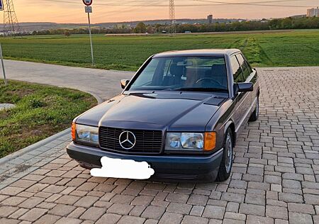 Mercedes-Benz 190