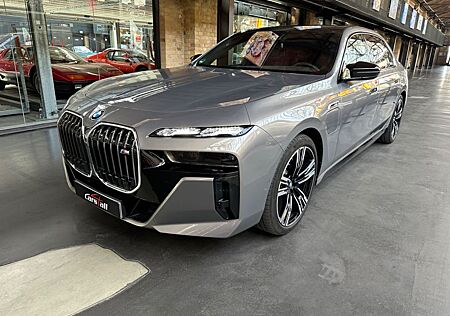 BMW M760e xDrive