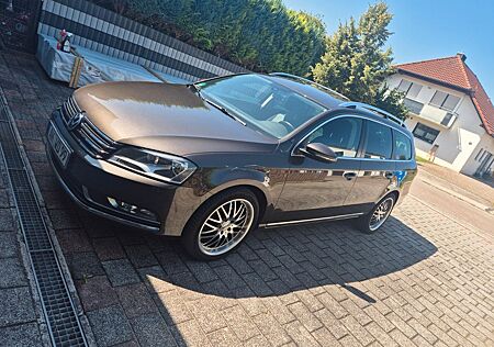 VW Passat Variant Volkswagen 2.0 TDI Highline BlueMotion T...