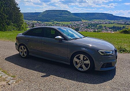 Audi S3 2.0 TFSI quattro Limousine Schalter Non OPF