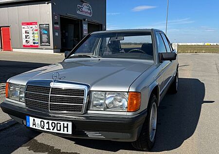 Mercedes-Benz 190