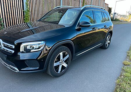 Mercedes-Benz GLB 200 Class SUV Progressive Line, D