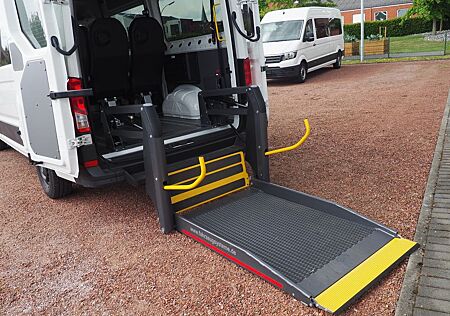 VW Crafter Volkswagen 35 MR HD Hecklift 4x Rollstuhlplatz
