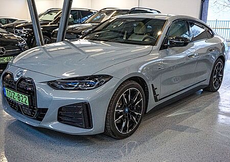 BMW i4 M50 Gran Coupe/DR ASSIST/PANO-/HARM.KARD
