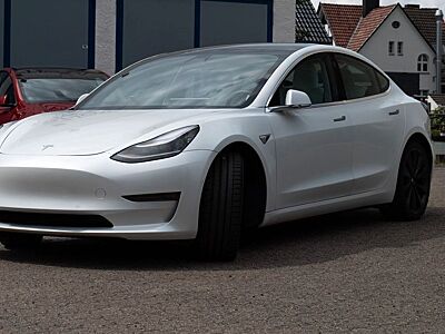 Tesla Model 3 Performance - Allradantrieb mit Dual...