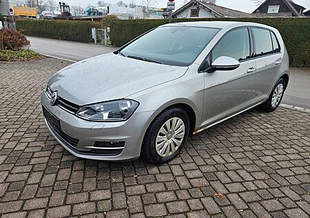 VW Golf Volkswagen VII Lim. Trendline BMT