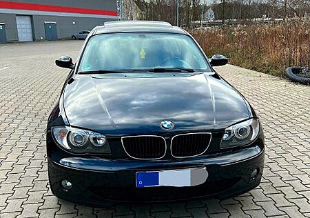 BMW 120d - M-Paket,schiebedach usw.