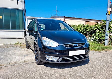 Ford Galaxy 2,0 TDCi DPF Titanium 7 Sitzer 2.Hand SHF
