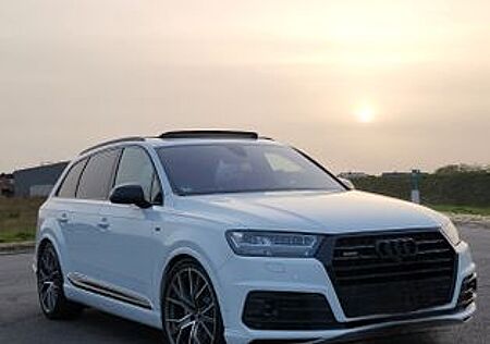 Audi Q7 50 TDI quattro tiptronic -