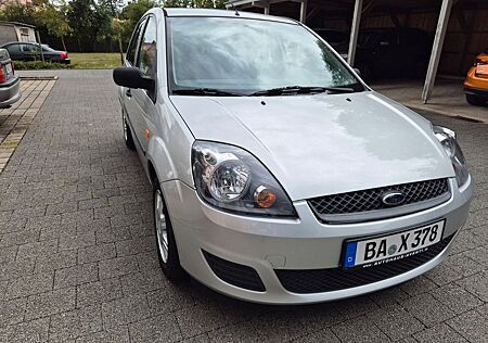 Ford Fiesta 1.4 16V Trend EST Trend