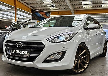 Hyundai i30 CW Premium Sport CRDi Autom. Navi Xenon 19"