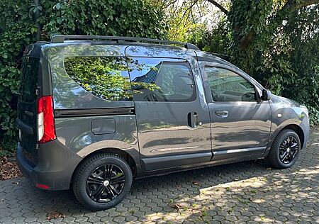 Dacia Dokker 1.6 SCe 100 zzgl Campal Campingbox LED