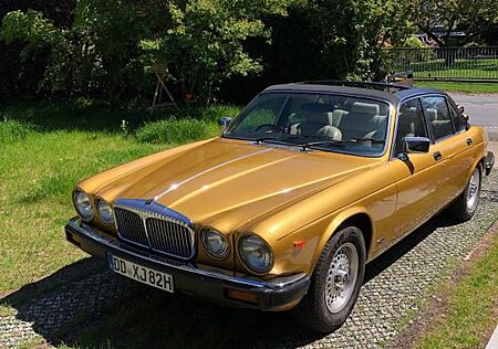 Jaguar XJ Daimler Landaulet
