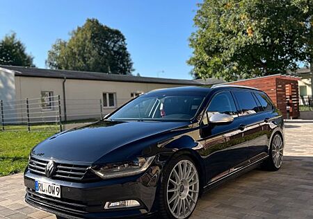 VW Passat Variant Volkswagen 2.0 TDI DSG R-Line Comfortline