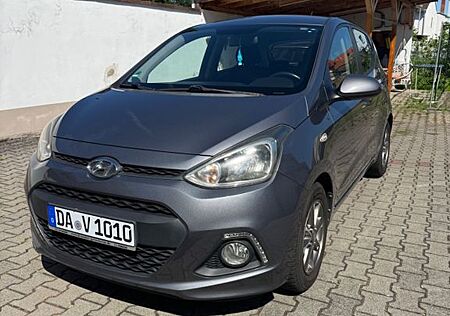 Hyundai i10 1.0 FIFA World Cup Edition