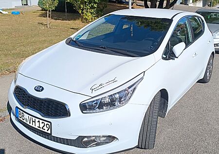 Kia Cee'd / Ceed 1.6 GDI Spirit