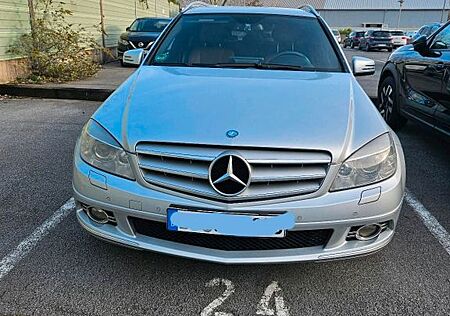 Mercedes-Benz C 180 CGI T BlueEFFICIENCY Autom. -