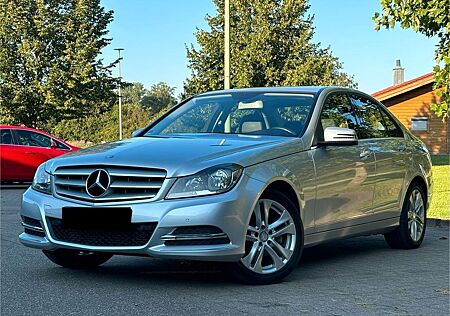 Mercedes-Benz C 200 AVANTGARDE